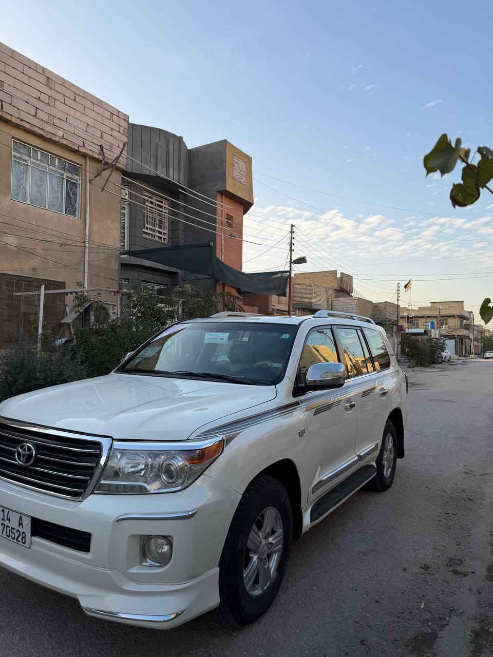 سلام عليكم سياره الاندكروز مديل 2009 سياره جاهزه من كلشي مابيه اي نقص
رقم بصره انكليزي
بيه تجيه ع جهت اليسره بصيطه سياره صبغ عام
صبغه حلوه وكاعده موجه
سعر 245 $ وبيه مجال الشراي
تليفون *********** 
***********
