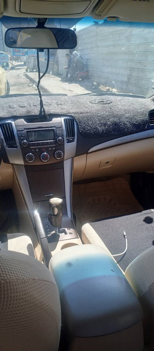 السلام عليكم سوناتا 2009 خليجي للبيع سعر 145
***********
