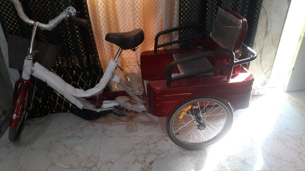 سلام عليكم بايسكل للبيع جديد صار شهر من شتره
***********
