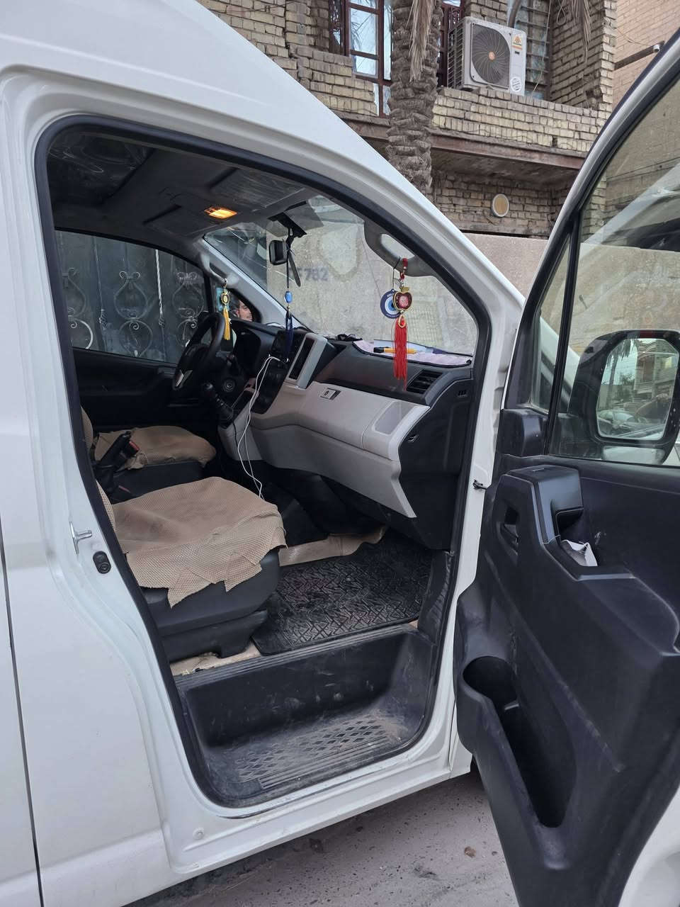 السلام عليكم هايسه للبيع موديل 20020 اتصال على الرقم ***********
نص فول السعر ٣شداد ٢٣ ورقه
