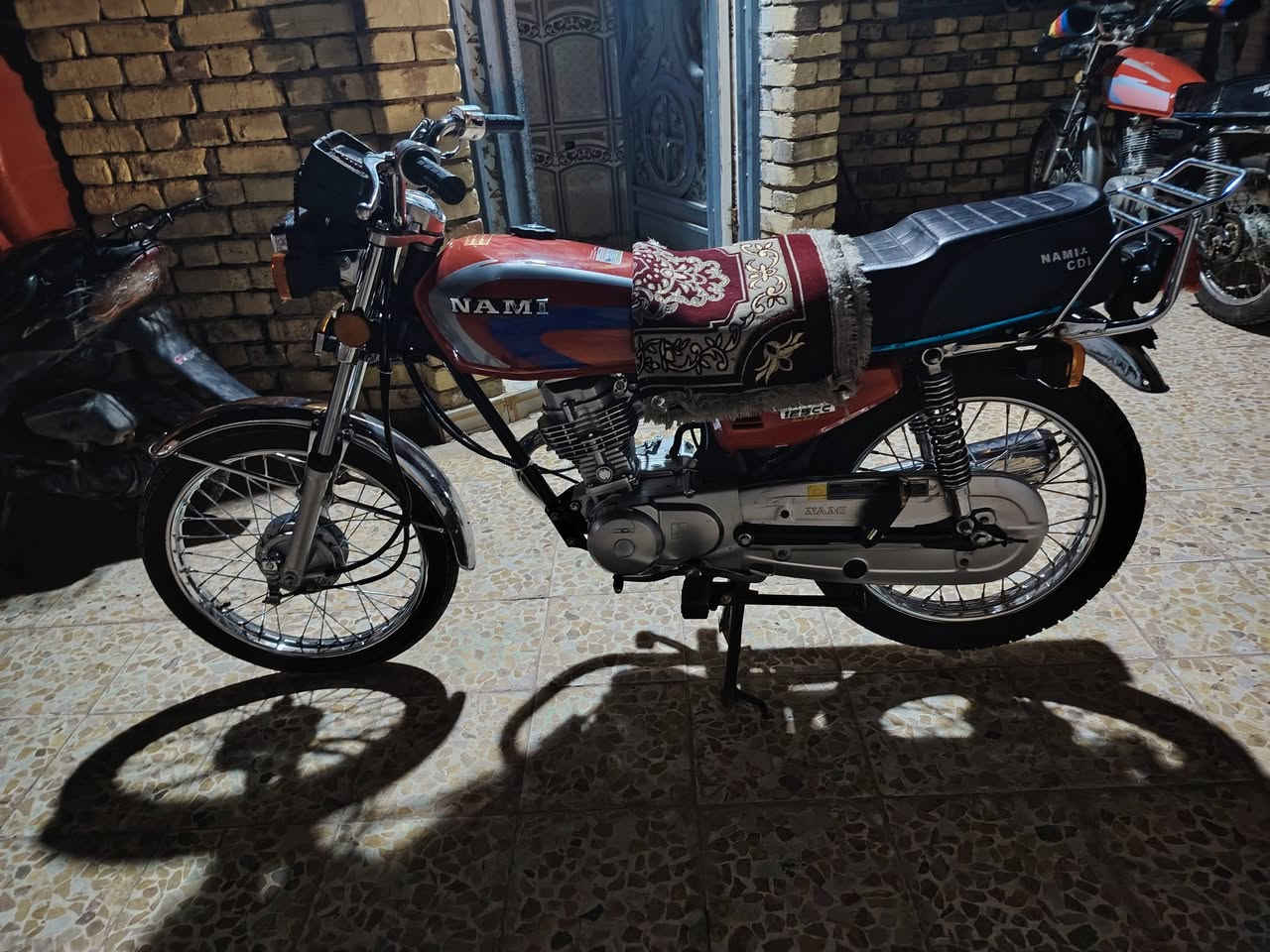 مكلف بل نشر سعر 900وبيه مجال لشراي مديل 23 بلاد بدون وراق رقم راعيه ***********
