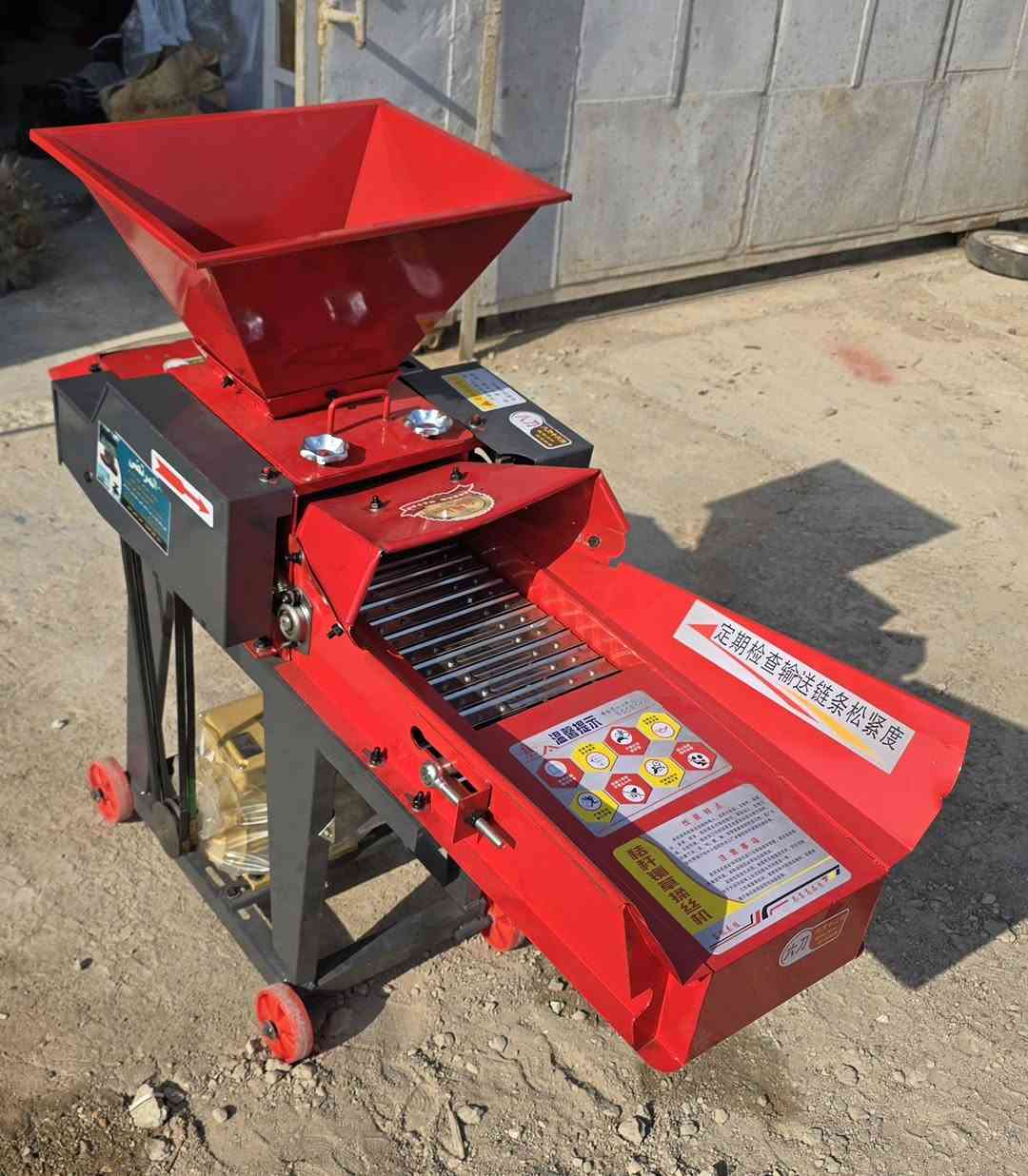 مثرامة سعف النخيل والتبن
ثرم الجت والقصب والسعف الاخضر واليابس اضافة الى تنعيم التبن والجت الاخضر واليابس 
جرش عرنوس الاذره والكوالح 

القوة الماطور 
7 ونص حصان
الكهرباء سنكل فيز 

للأستفسار الاتصال على الارقام 
***********
*********** واتساب 
***********
العنوان / محافظه واسط قضاء النعمانيه مقابل مجلس بلدي وجامع الحاج جلال الكناني 
يوجد توصيل لجميع المحافظات

#ثرامة_جت_سعف_قصب_برسيم_تبن#
