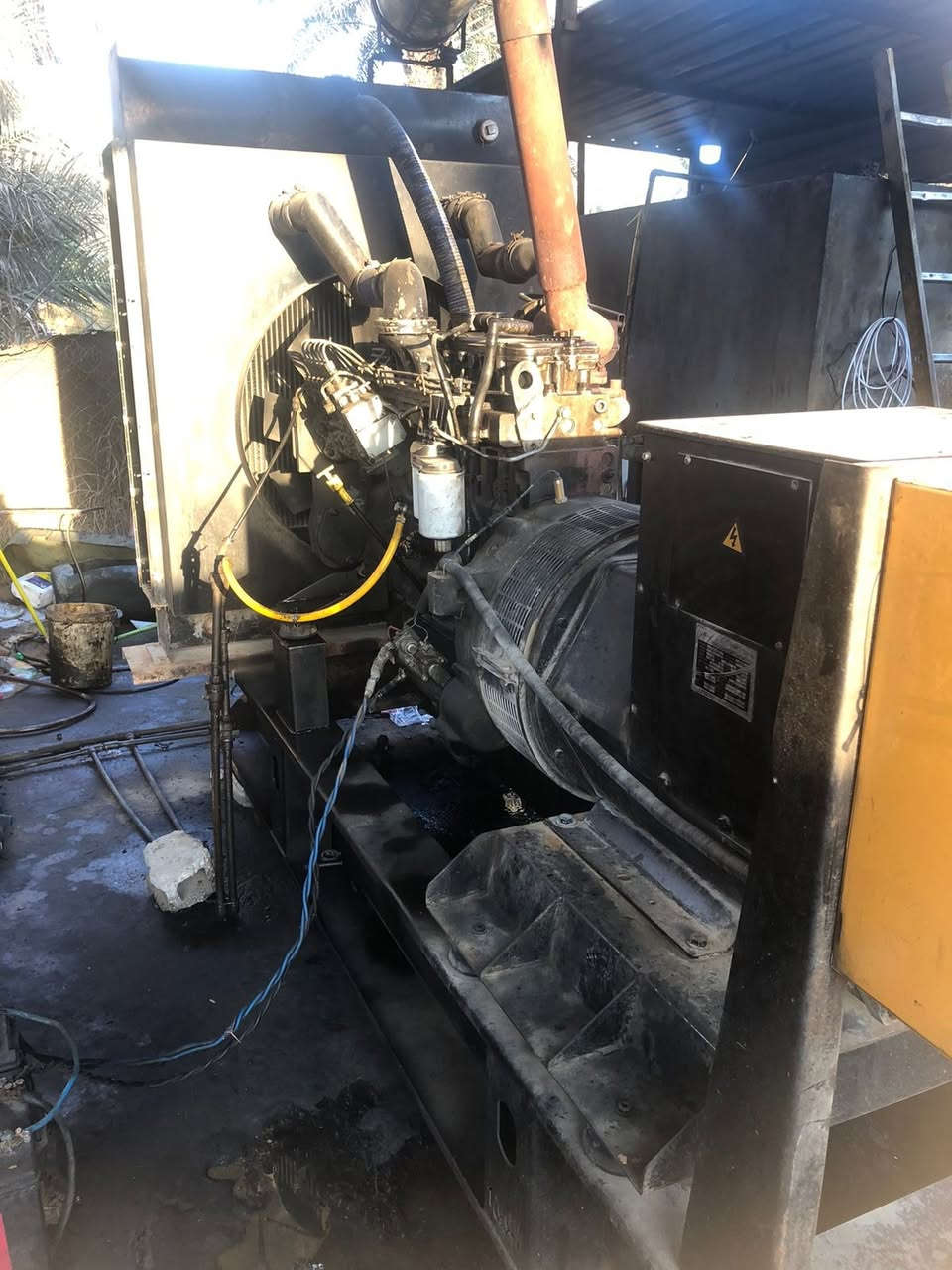 سلام عليكم مولده كمنز 24 الف مكينه جديده فول كهربائيه حمايات راديتر جديده حجم جبير شاصي عالي مكينه ابيعها على حمل شرط تحمل عليها وشيل سعر وباقي تفاصيل اكثر تصل على خط ***********
