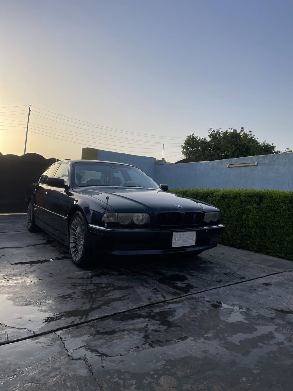 خفاش 740 /8 سلندر اصل مودل 95 محدثه 2000 رقم بغداد سنويه بسمي تسقط ب2028 سياره خير من الله كير مضبوط المكينه جديده حاويه وارد ياباني تجي شوف بعينك وتفحص  صدر امامي جديد هوه ولدبلات صدر خلفي ودبلات جديد تخم تاير نضيف ويل البينا تو سايز سياره خير من الله نقصها بك لايت وكرت لايت درايم شفت الجه اليسره نص عمر الثاني جديد الشاره الي بل باب  الايسر ول اشاره الماميه  اليسره هاذه نقصها تجي تفحص وشوف بعينك مكاني بغداد التاجي  ***********
