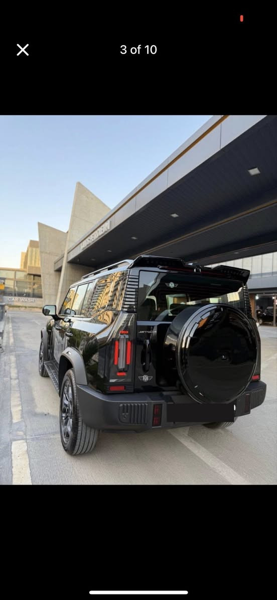 جيتور  T2
جيتور   T2 2.0L LUXURY PLUS 
الموديل: 2025 (خليجي)
العداد:١١ الف كيلو متر
شركة هارلم 2025 
ضمان 10 سنوات 
ضمان السيارة مليون كيلو متر
قوة المحرك: 4 أسطوانات  2.0 تيربو 
ناقل الحركة: أوتوماتيكي ٨ نمره اوتوماتيكية 
نظام الدفع: نظام دفع بالعجلات الامامية

الفروقات luxury Plus مع فئة luxury 
١- ناقل الحركة: اتوماتيكي من ٨ سرعات
٢- نظام الدفع الرباعي والدبلات منBorg Warner
٣- ٤ سنتيمتر اعلى
٤- مقعد السائق مساج
٥- مقاعد السائق و الراكب تدفئة وتبريد
٦- بلاجيكتورات و الاضائه جانبيه بلاديه من الشركه
٧- اسبير تاير مع ويل گب اضافي
٨-مرايات تضليل تلقائي
٩-جرار تحت مقعد السائق
١٠- گير كرستال
١١- نظام تنقية الهواء

المواصفات //
*فتحة سقف بانوراما بقياس 1.1م
*إطارات قياس 20 إنچ
*الصندوق شفط
*الشباك الامامي شعار جيتور مضاء
*عروض ضوئية وموسيقية استعراضية 
*رادار تفاعلي
*نظام القيادة شبه الذاتية
*نظام الكبح التلقائي في حالة الطوارئ
*كاميرات محيطية 540 درجة
*حساسات أمامية وخلفية
*نقطة العمياء 
*  تحذير مغادرة المسار
*  المساعدة للبقاء في المسار
*شاشة التحكم بقياس 15.6 إنچ
*شاشة القيادة بقياس 10.25 إنچ
*نظام صوتي 12 سماعات من Sony
*نظام أبل كاربلاي وأندرويد أوتو 
*نظام اوامر صوتية
*المقاعد من الجلد الفاخر 
*مقعد السائق والراكب كهربائي و تبريد و تدفئة و مساج
*  ذاكرة مقاعد امامية لحفظ 3 وضعيات
*إنارة محيطية متعددة الالوان 
*عتبات الأبواب مضيئة
*مصابيح أوتوماتيكية LED مع مصابيح نهارية
*التكييف التلقائي مع الضوء العالي
*نظام تقليل الضجيج  مع زجاح مزدوج
*المرايا الجانبية قابلة للطي كهربائياً ومدفئة
*(بصمة) و تشغيل عن بعد
*  إغلاق نوافذ وفتحة السقف عن بعد
*شاحن لاسلكي سريع
*نظام تنقية الهواء PM2.5 
*مسند الذراع الوسطي مع كير كرستال
 *انماط قيادة متعددة 
*وسائد هوائية امامية و جانبية عدد 6 
*حساسات مطر 
*دوسات جانبية
*نظام التحكم بنزول المنحدرات
*نظام المساعدة لصعود المرتفعات 
السيارة مرقمة السليمانية و موجودة في السليمانية 
تبديل دهن شركة هارلم وكل هذا موجود بالوصولات
لمعرفة السعر اتصل برقم موبايل
***********
