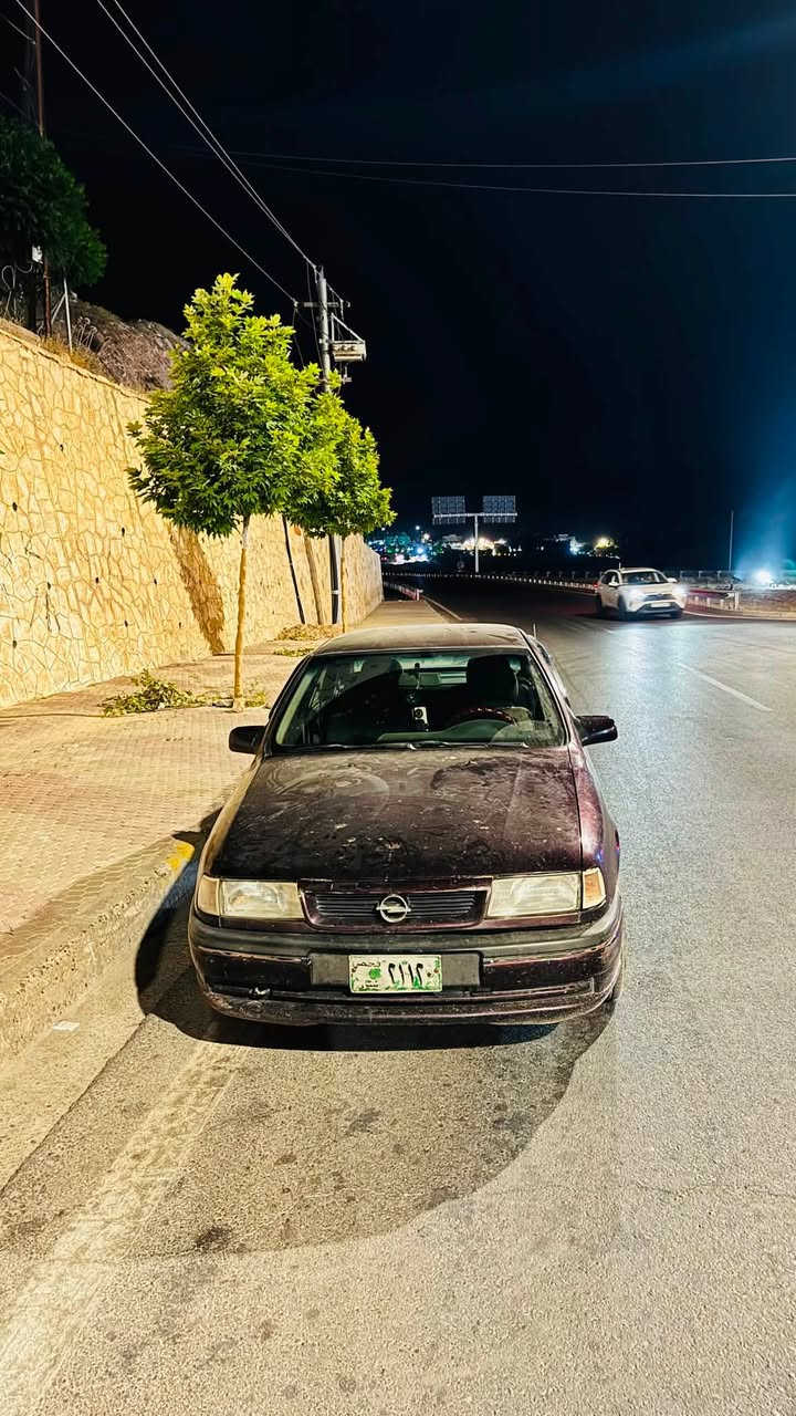 السلام عليكم فگترا موديل 93 محرك 18 گير عادي للبيع السيارة حيل نظيفة مابيها صبغ ولا دعم حتى هلالاتها مامصلحة والسنوية بيضاء والصاحب الشرعي موجود مكانها اربيل السعر 30 قفل اتصل علييَ وتدلل .
رقمي ***********/***********

