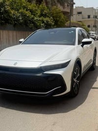 يعلن سجاد للمزادات الأمريكية كراون 23 لمتدد للبيع مرقم وجاهز لون أبيض ...