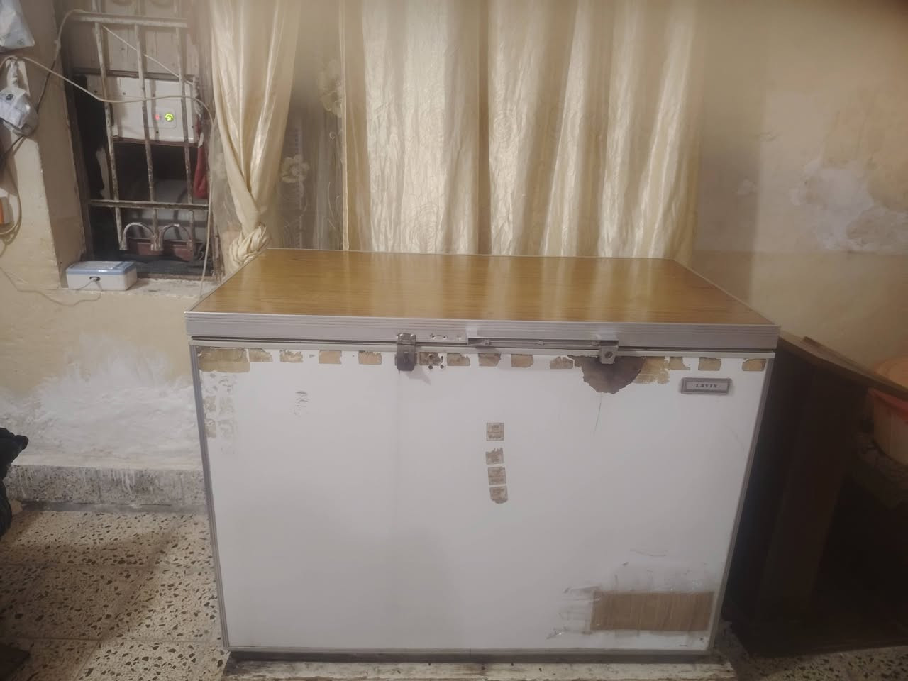 مجمدة للبيع قيم بالي يرضي الله و اخذ للاستفسار الاتصال على الرقم ***********
