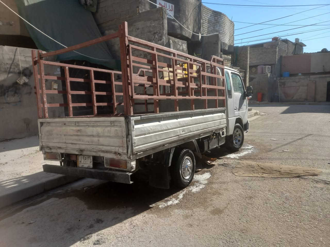 السلام عليكم 
سيارة للبيع 
رقم ديالى كير اكسل تخم تاير 
رقم الماني بسم راعيهه سنويه صاقطه 2سنه
محرك مستحق تجفيت
صبغ باب السايق والكصه فقط
صدرامامي 100/80
تجي تكلب شوفت عينك.واني.خادم
شاصي ورقم شاصي خير من الله 

شارحلك كل التفاصيل 

مكاني مدينة الصدر 
هاتف ***********
السعر 30ورقه
