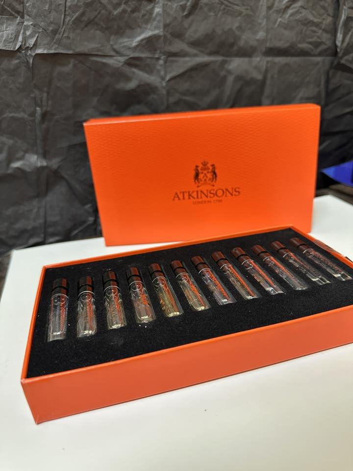 اجمل سیت من دار الفخم الملکي ATKINSONS
یحتوي ١٢ سامبل 
کل سامبل ١.٢مل 

العطور موجودة بیها :
-Born for eternity 
-Shine dispite everything 
-Platinum Blend
-44 Gerard Street
-24 Old Bond street 
-Oud Save the queen
-Oud Save the King
-Gold fair in mayfair
-The naptial bouquet
-Rose in wonderland 
-Tulipe Noire 
-Mint and Tonic

السعر
٣٠ الف فقط 🔥🔥

کمیة موجود✅

توصیل لکل محافظات العراق 📦🚚


**إذا كنت صاحب هذا الإعلان وتريد حذفه لأي سبب، رجاءا أرسل رسالة إلى الدعم الفني**