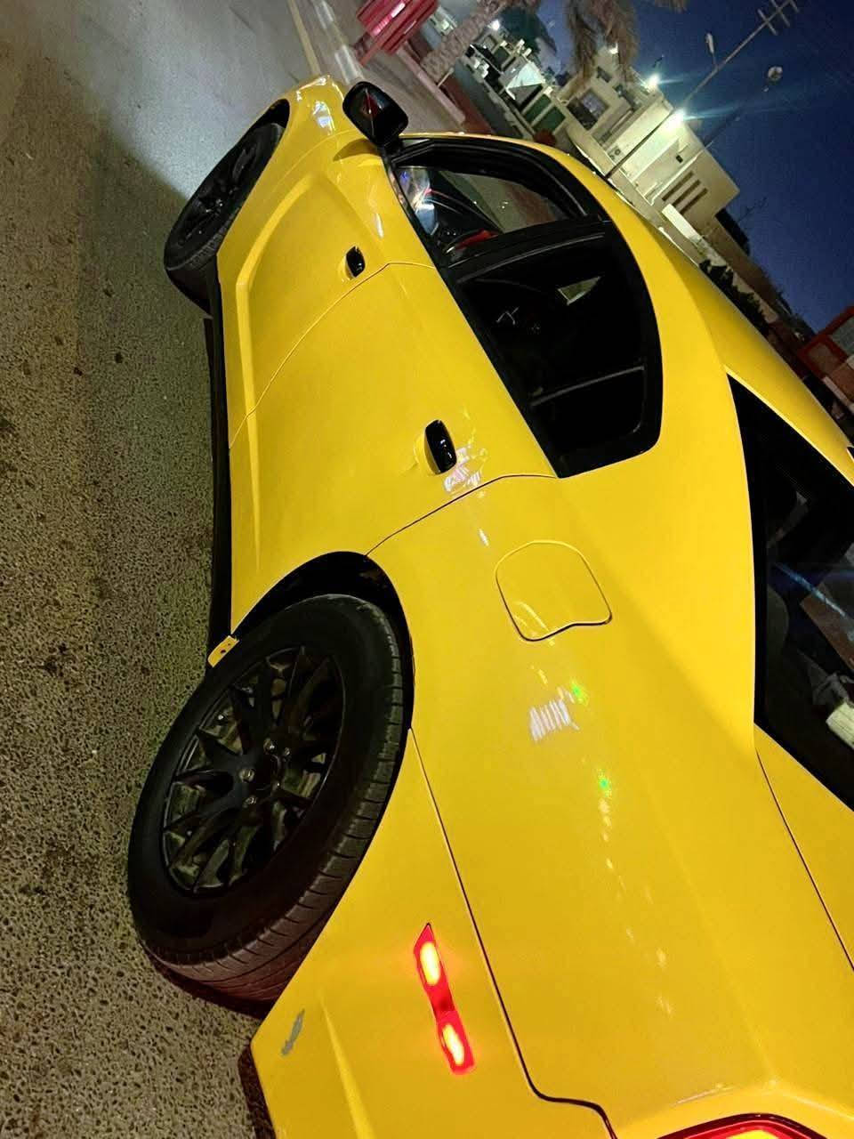 السلام عليكم ورحمه الله وبركاته
جارجر 2011  محرك خير من الله كير طيارة جاهزةتدفئه تبريد  حدادية جاهزة كدام ورة كارتون  منضومة البانزين كله جديد خطها ناصرية سفوان السياره  مصفره هيئة ومرور سنويتها ال28 رقم انكليزي أنبار مشروع وطني   السياره حلوه بيه جاملغ وبنيد ماعبر لا منا ولا منا بيها طخات بسيطة 
صبغة جديدة  السعر 135وبيها مجال
مكاني  بصرة سفوان *********** بيه وتساب
