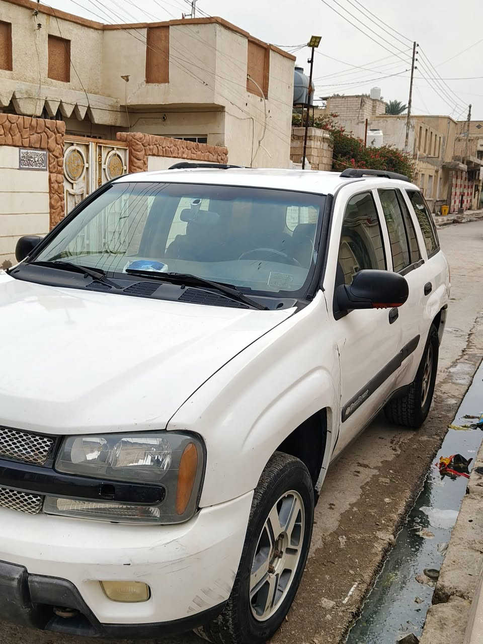 السلام عليكم بلايزر 2005 مزاد للبيع اوراقها واصله يم الكمارك مكينه 2500
السعر 55 وبيها مجال بسيط 
للستفسار ***********
