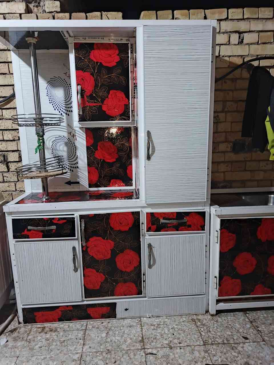 السلام عليكم كاونتر 3قطع ب١٥٠ مكاني سبع البور ***********
