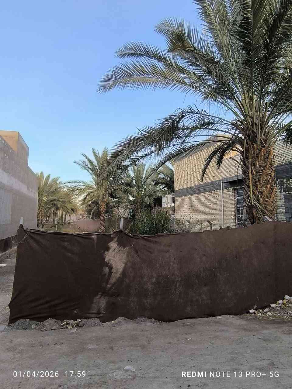 قطعه للبيع طابو زراعي سند 25 المساحة 300م حي عدنان نزلة سيد شاكر مقابيل أستاذ علاء ضيدان الواجه 12م والنزل 26م تبعد عن الشارع البوعبدالله130م تقريباً السعر 65 الاستفسار الاتصال على الرقم ***********

