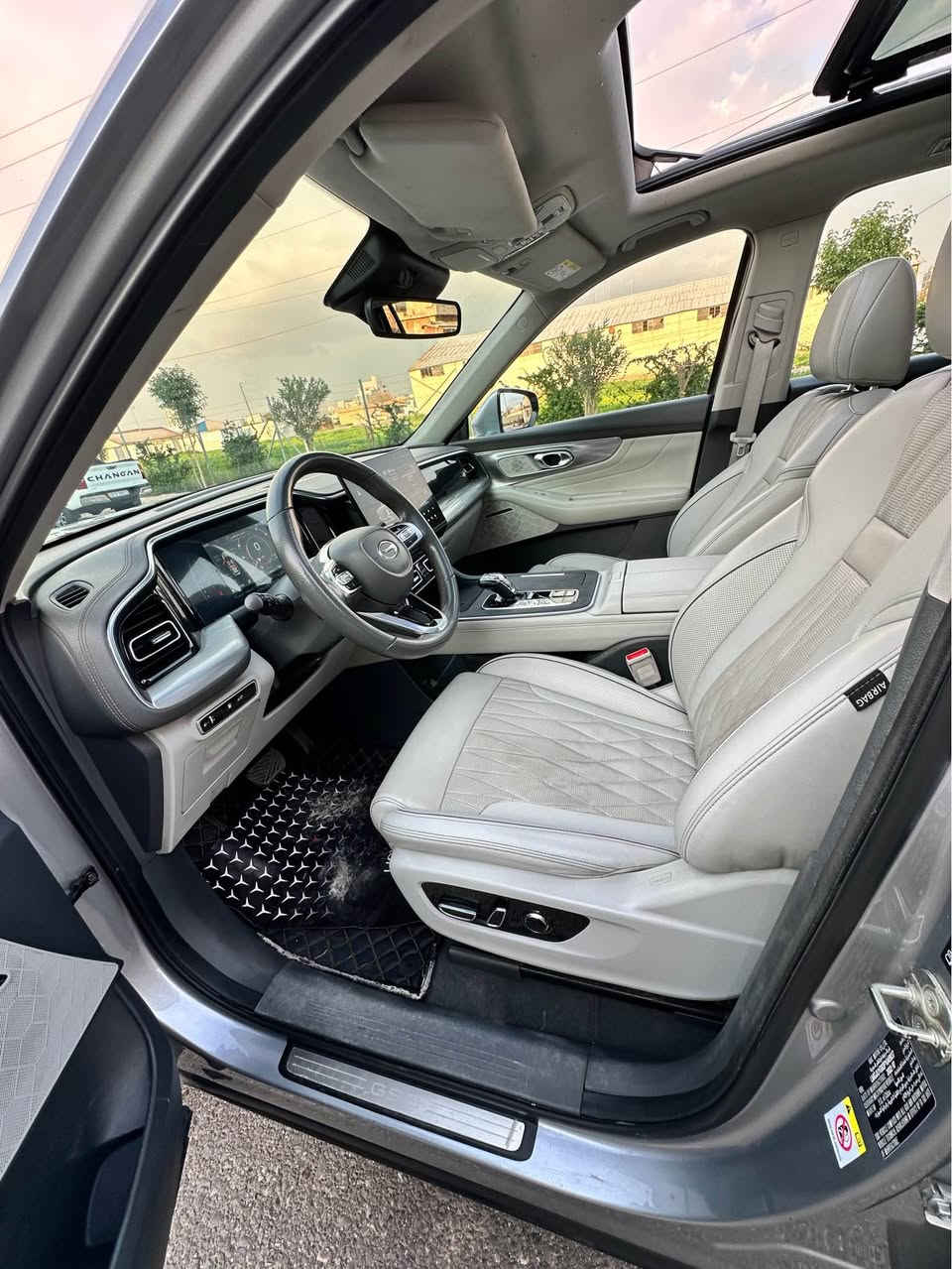 ‎گاگ GS8 2023 شکڵ نوێ فول
‎دروستکراوی هاوبەشی کۆمپانیای تۆیۆتا یە
 مواسفات پانۆراما بەسمە 3 ڕیز کشن سندوق کارەبا شەفت
شاشە گەورە 5 کامیرا 360 پلە کوشن سارد تبرید
‎مەکینە 20 دەبڵ تۆربۆ قوەتی 6 بستۆنی هەیە زەمانی 5 ساڵ 
‎گێڕ ئۆتۆماتیک 8 نمرە قوەتی 258 ئەسپ هێزی 400 
ویل گەورە ‎پێش کرۆم لایت لید و ئۆتۆماتیک..‎کشن جلد
 کامل ئێرباگ موکەبەرە الباین 10 سماعە ‎شاشە گەورە 7 ئینج وایەرلێس چارج ‎چونە ژوورەوەی زیرەک حساس پێش و پشت
‎ڕادار خەتی جادە و ڤۆلیۆم و تەحدید سورعە ئۆتۆ ستۆپ
تەنیا دوو  pdr ی بچووکی هەیە پێوەدیار نیە  زەمانی شەریکەی هەیە  بەشەرتی هەموو شتێک بێ بۆیاغە
تەنها 80 هەزار کم رویشتووە
سعر :  188 وةرقة و مةجال
‎*********** واتساب أربيل, العراق
