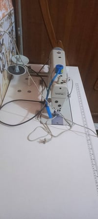 مكين خياطه البيع بعدهن  نضفات كلش السعر خاص 07823763439