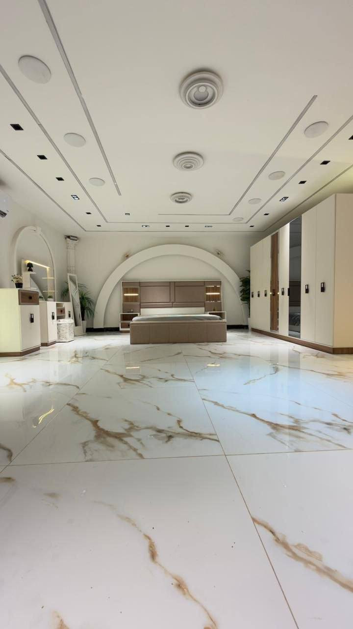 *موديل           3303          الجوزي*

*10 قطع             كنتور ملحق 320*

❇️ قياسات ضخمه 
❇️ ميز تواليت كبير
❇️ اللون الجديد المتميز 
❇️ السرير والشازلونه مخزن
❇️ إناره بالكومديات  ✨✨✨
❇️ المصنع الأصلي 
❇️ برغي حديد وچوي حديد
🆘   *ضهر الغرفه بلوك بالكامل*

@إشارة


**إذا كنت صاحب هذا الإعلان وتريد حذفه لأي سبب، رجاءا أرسل رسالة إلى الدعم الفني**