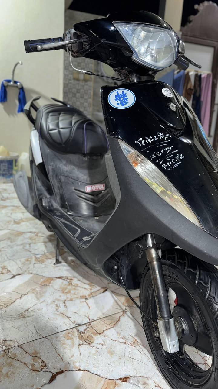 السلام عليكم دراجك ماكس عدل للبيع حاوية نكره سلف جديد كلش الدراجة ما مفتوح اي شي بيه السعر 850 وبيه مجال المكان سماوة التواصل على رقم اثير *********** اسيا ***********
