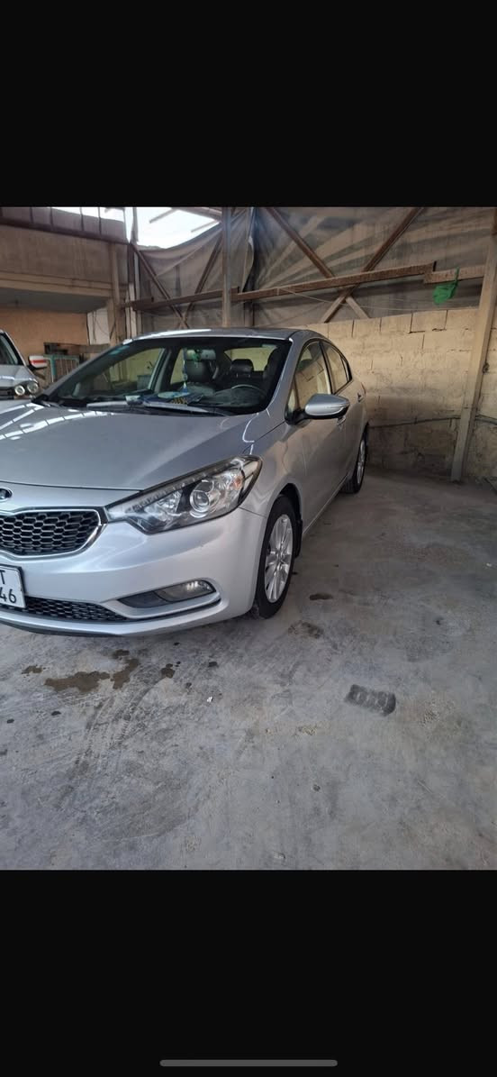 السلام عليكم كيا سيراتو للبيع 2016 سيارهً كلش جديده ماشيه 80 رقم بغداد باسمنه كير مكينه تبريد صدر تخم تاير جاهزات سيارهً فول عدا بصمه مكفوله لا صبخ ولا ضربه حته دعاميات مكفوله سعر 140 وبيه مجال ولي ميعجبه يسكت ممجبور


**إذا كنت صاحب هذا الإعلان وتريد حذفه لأي سبب، رجاءا أرسل رسالة إلى الدعم الفني**