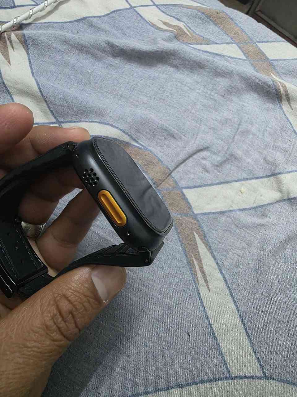 ساعه ابل الترا 2 البطاريه ١٠٠ كامله ملحقات ماستر 
بيهه شخوط مابيه موضحه بلصور السعر ٧٠٠ بغداد 
***********
