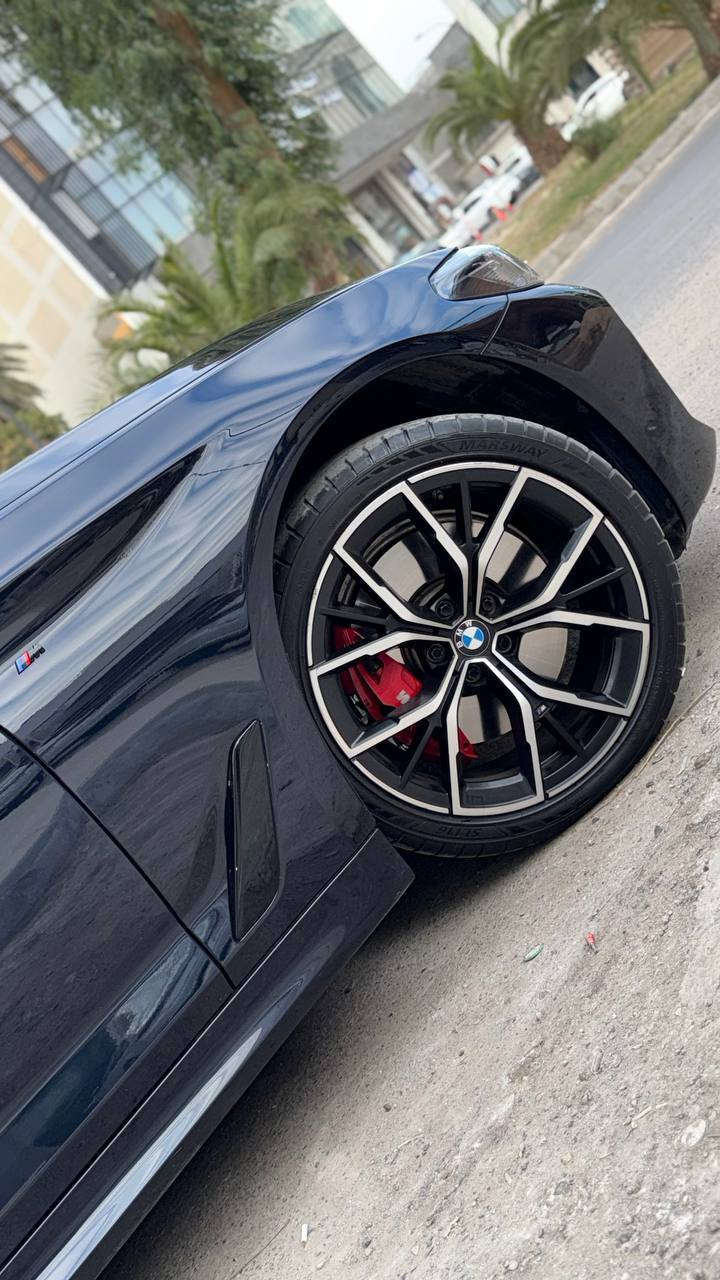 Bmw530i 2023 M package 
السياره لون مميز Dark blue
 ((كلين تايتل)) صبغ دعاميات فقط
مسافة المقطوعة/(30) الف ميل 
فول مواصفات
*تشغيل عن بعد 
*داتاشو
*كشنات جلد كهرباء و خزن وتدفئة
*سستم صوت Harman/kardon *اوتو هولد
*اوتو بارك
*حساسات 360
*رادارات360
 *تنبيهات للتوقفات المفاجئة وعبور الاشخاص
*كاميرا 180 
*فتحة سقف
*شفتات ستيرن مع تحكمات كامل وكهرباء
*شاحن وايرلس
*مري شفط قلاب
*صندوق كهرباء
*تخم تاير جديد
*دسكات جديد 
بدون ملاحظات او رصعات
هزه وفحص وسنوية جديد
#مرفق/صورة امريكا
السونار متوفر خاص
موقع السيارة:اربيل
السعر مناسب
للتواصل واتساب 
***********
 *********** أربيل, العراق
