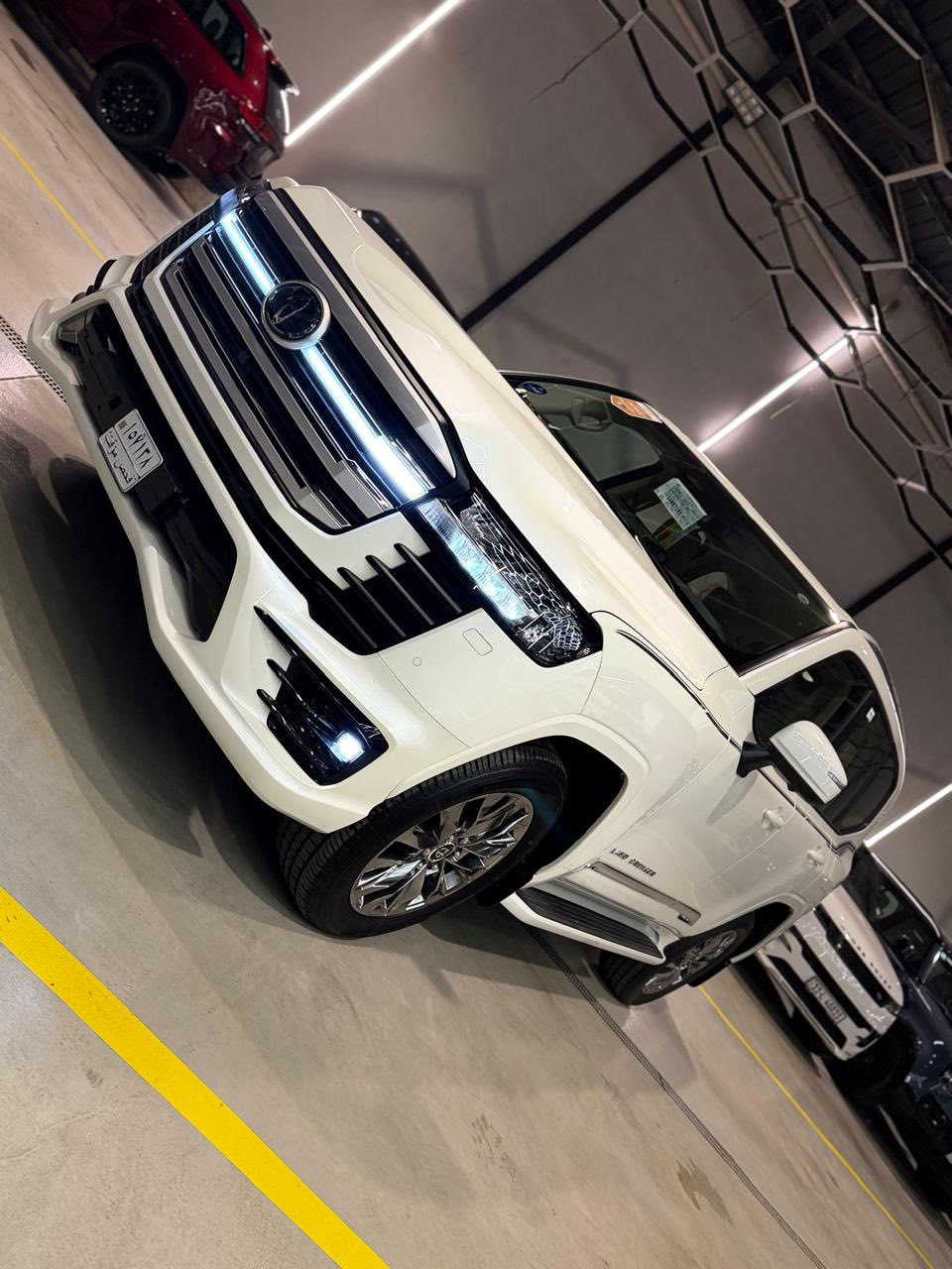 سلام عليكم
لاندكروز 
GXR LIMITED S
موديل 2025 زيروز غير مستخدم 
ضمان ساز 
مرقم بغداد 
عنوان السياره بغداد البياع 
السعر 128 مليون 
بيه سنويه ولوحات مرقم بغداد 
***********
