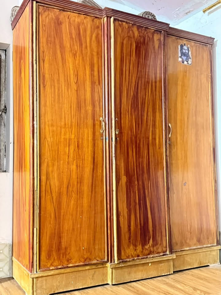 كنتور عدد 2 ابو 3 طلاقات تزكام  نضيف مبي أي ضرر ثنينهم بـ 140 
معرض تلفزيون قطعتين نضيف مبي أي ضرر 100
طباخ 5 عيون الي يشتغلن 3 الكبار وجامة يحتاج بـ 25 
تواصل واتساب ***********
