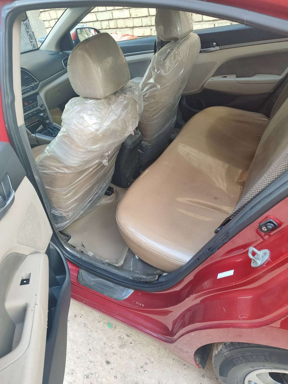 النتر موديل 2017رقم نكليزي بسمي هزه جديده سنويه جديد 
صدر جديد تخم تاير جديد سياره جاهزه من كلشي مكينه كير 
مكفوله ما مفتوح سياره وارد امريكي حدثه جاملغ المامي بس مصبوغ بنيد ما بدل نفسه مصلح سياره كله ليبل واحد مكاني بغداد زعفرانيه الاستفسار ***********السعر سياره 118وبيه 
مجال لشراي شي بسيط
