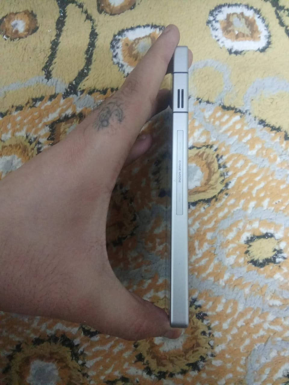 ريد مجك 11 برو
لبيع السعر 1200 وبي مجال بسيط 
جهاز نضيف 100/100 + ذاكره 512
كامل ملحقات كارتون + شاحن
واتساب فقط ***********

