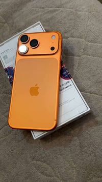 17 برو ماكس 256  برتقالي شرق اوسط  عالم القلعه  بطاريته 100  نظافته 10...