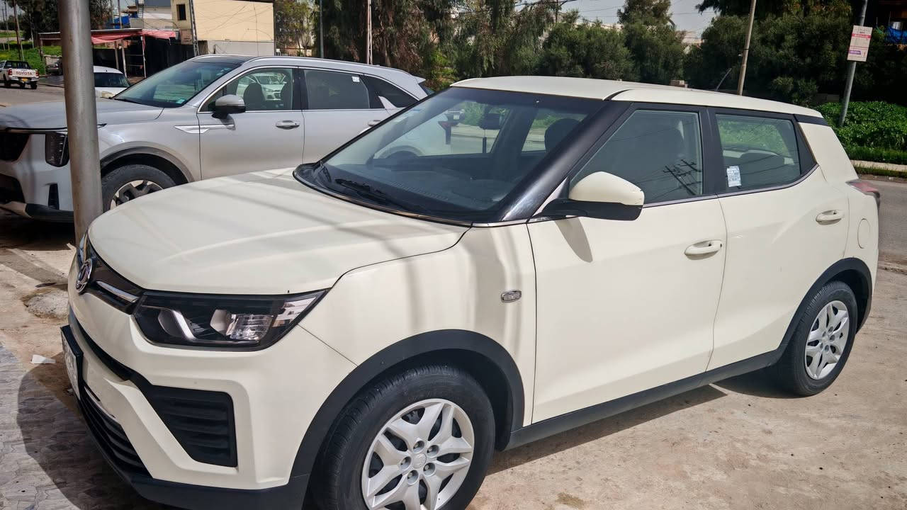 سانك يونك تيفولي ٢٠٢٢
لون ابيض
ماشية ٧٦ الف
رقم نينوى
مواصفات نص فول
محجوزة عالمصرف الصناعي استقطاع الكتروني مباشر 
تتواجه وي الشرعي وشرط وكالة
السيارة وضع شركة بدون اي ضرر او حادث
مستعجل عالبيع
السعر كلش مناسب ١١٠ وبيها مجال
للاستفسار
الاتصال ***********
