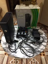 اكس بوكس 360 • Xbox 360 • جهاز العاب • يد تحكم • هارد 250 • Xbox • كون...