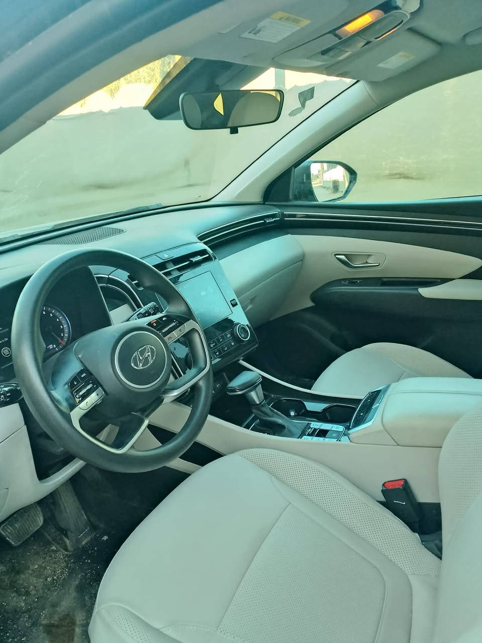 للبيع هونداي توكسان 2023
وارد أمريكي  دخول جديد فحص تترقم جميع المحافظات 
محرك 2500 فور ويل 
ماشية 36 الف 
ضرر سحطي خفيف بابتين فقط بدون دواخل بدون ايرباك بجم كبس 

المواصفات 
بصمة + بصمة دخول ابواب ذكي + تشغيل عن بعد 
شاشة كار بلي 
هاند بريك بصمة
نظام ترحيب
نظام الملاحة 
شحن وايرليس
رادارات امامية خلفية+ جانبية 
كشنات كهربائية 
تدفئة بالكشنات 
حساسات امامي وخلفي  
فور ويل 
نظام درايف مود اربع انظمة قيادة 
جنطة كهرباء 
تحديد مسار
تبريد قطعتين 
مانع انزلاق
نزول منحدرات
نظام ABS
تصوير كامرة 
نظام فحص ضغط الاطارات
فول تحكم ستيرن
لد امامي خلفي
نقاط عمياء
اوتو هولد
اوتو ستوب
السعر 182 وبيها مجال
مكانها حلة قرب جسر بتة بداية شارع زوير  
رقم الهاتف *********** بي واتساب
