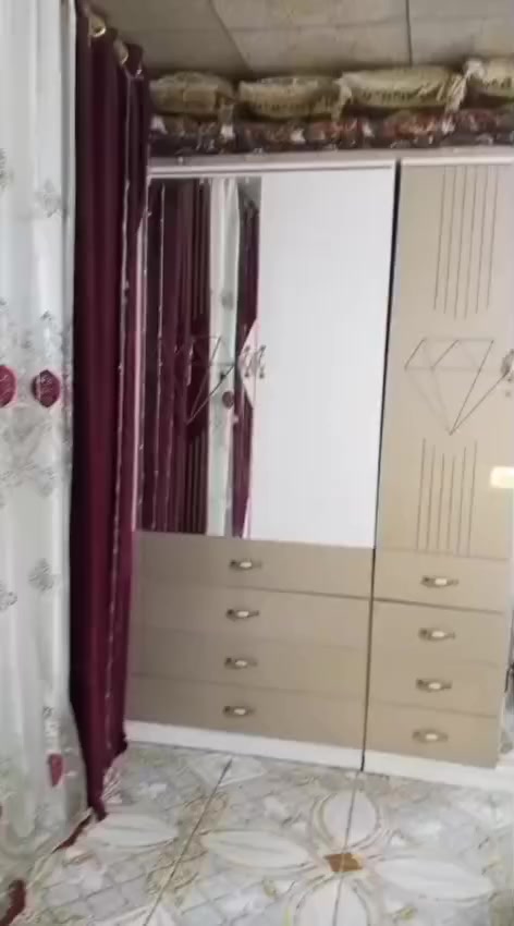 غرفه للبيع
بيها اضرار ماشر عليها 
سعر 350
وركاء


**إذا كنت صاحب هذا الإعلان وتريد حذفه لأي سبب، رجاءا أرسل رسالة إلى الدعم الفني**