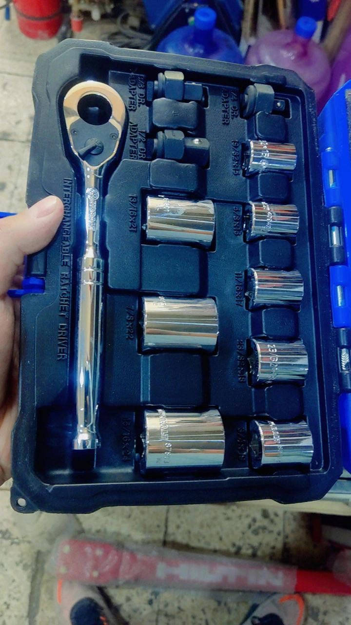 سيت لقم متغير من ماركة كوبولت الأمريكية 
يصير ١/٢ و ٣/٨ و ١/٤ 
الاستفسارات خاص 
العنوان بغداد شارع الرشيد نهاية شارع المربعه محل احمد جلال 
متوفر توصيل الى جميع المحافظات


**إذا كنت صاحب هذا الإعلان وتريد حذفه لأي سبب، رجاءا أرسل رسالة إلى الدعم الفني**