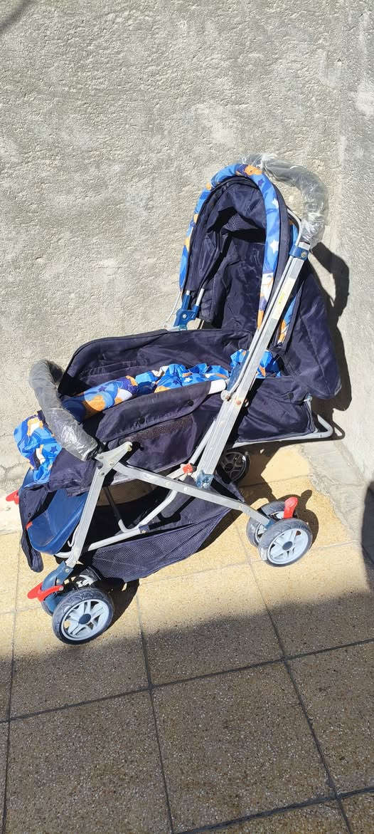 سياره مال اطفال مع عربانه   للبيع السعر 130وبيهن  مجال واي استفسار عليهن اتصال على هذا الرقم *********** واني بلخدمه عمارة, ميسان
