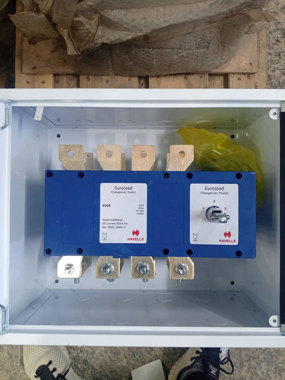 سلام عليكم ورحمه الله وبركاته 
يوجد لدينا جنج اوفر هافلز 
400 امبير 630 امبير 
استفسار *********** مرتضى عكد
يوجد لدينا توصيل لجميع المحافظات العراق 👉👉👉
