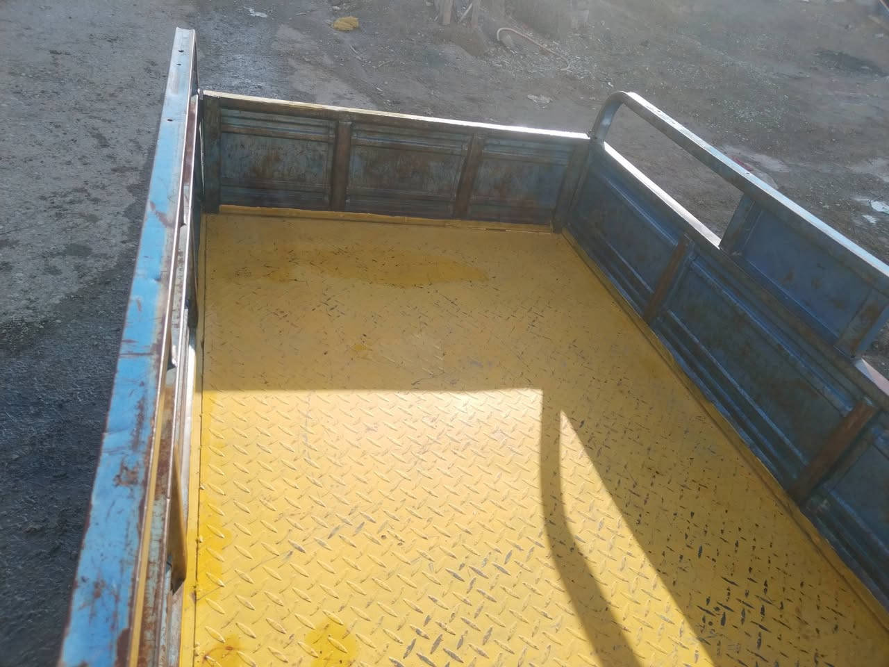 للبيع ستوتة أم الطير2018 فحل عالي قلاب كفالة عامة كير محرك أكسل شاصي ركبة بلادية شاصي ثقيل أستيراد وكلاء الجنوب شرط الترقيم منفيس كامل ٥ أوراق + ورقة وأسم الشركة والوكيل مع ملحقات سبير + جك والصفاحيات ملات الجدر موجودات للطلب والاستفسار الاتصال ع *********** المكان ديالى/ الخالص /ناحية السد العظيم المركز
