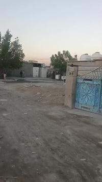 بيت للبيع • ٣ غرف نوم • ابو دشير