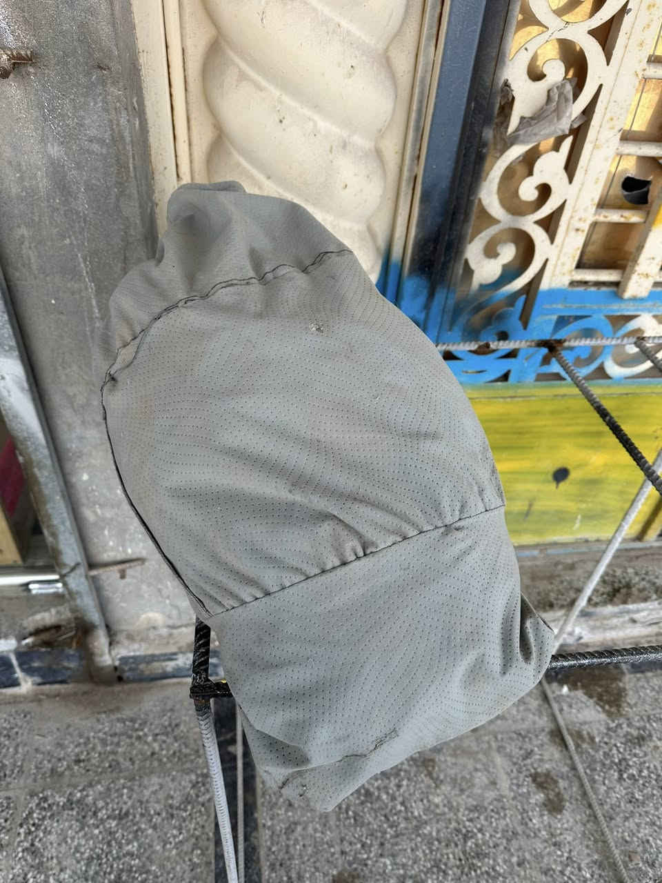 جادر كورلا تفصال شغل درجه اولى مستعمل مره او مرتين جديد وكبات بلاديه للبيع ثنينهن ب ١٠٠ وبيهن مجال *********** الي يريد بس الجادر او بس الكبات هم سهله
