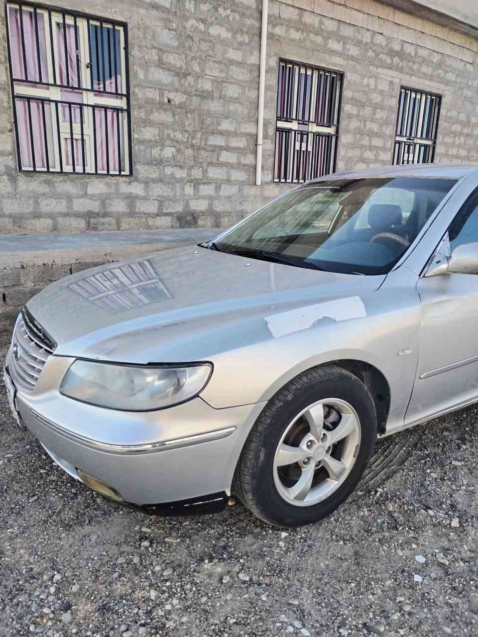 السلام عليكم
سياره للبيع سوناتا ازيرا

سياره نضيفة محرك كير بل شرط نضافة فول

محوك طياره

تايرات جديد

السعر 45 وبيها مجال

شراي اتصل ***********
