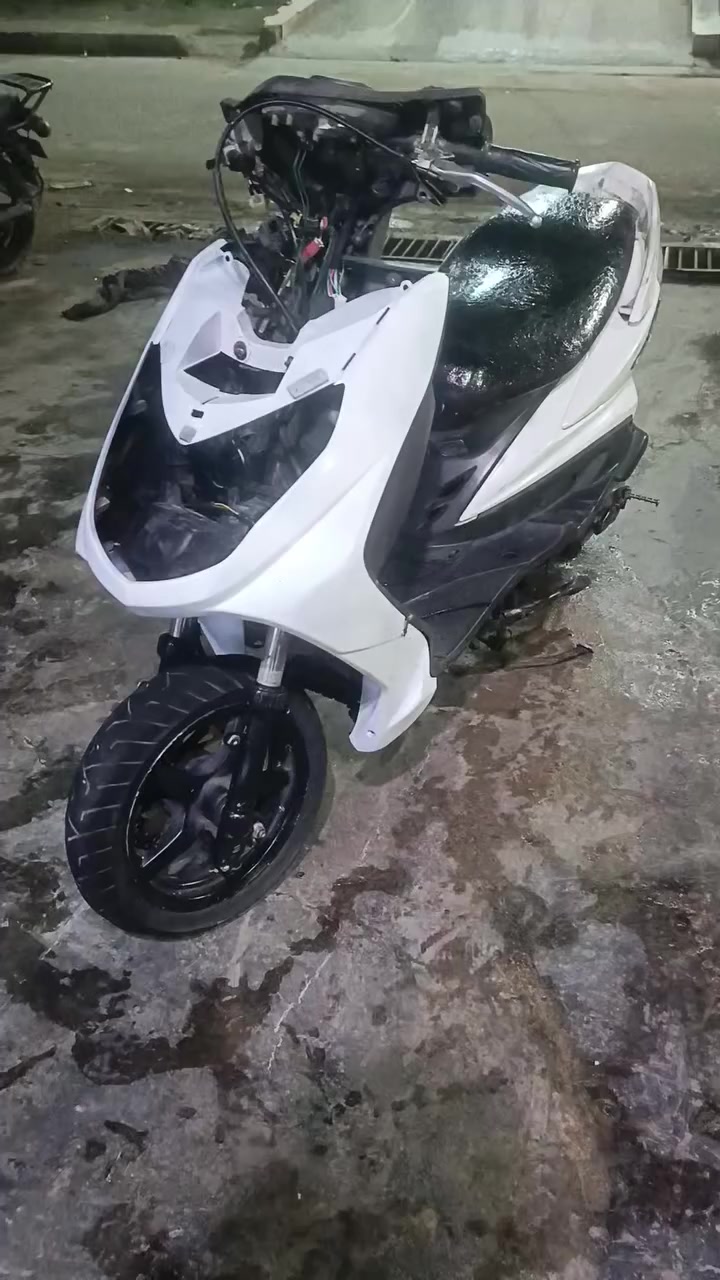 السلام وعليكم سكنس فحل مكينه ناعمه تشتغل سلف هندر عوزهه ترتيب كهربايات شويه بغداد العبيدي شارع الجامع ب 400 وبيهه مجال بصيط ***********
