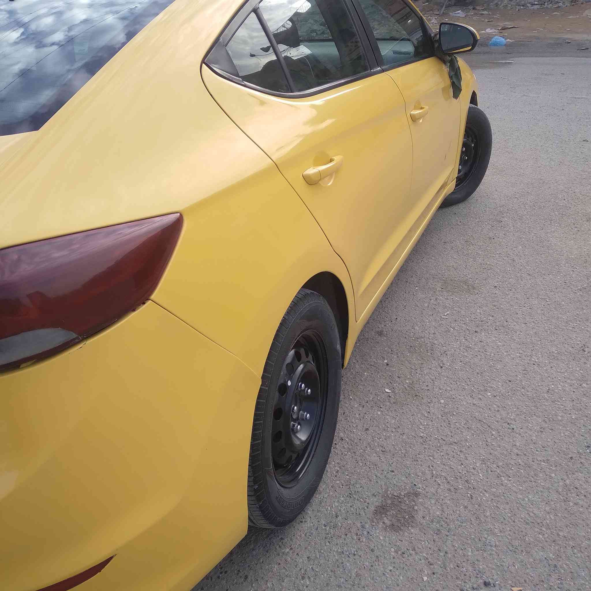 النترا 2017 محرك 2000 حادث باب السائق رقم الهاتف***********
