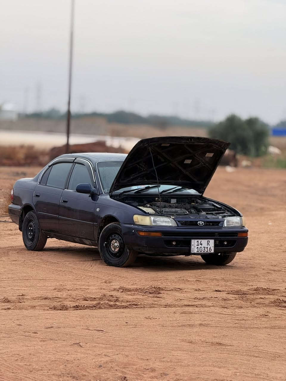 السلام عليكم
كورلاه لبيع  1994 سيارات مصبوغه عام 

سنويه 29   محرك وكير مابيهن اي مشاكل 

سعره 60$ وبيه مجال 

عنوان بصره خور زبير
 رقم. ‭0787 921 1225‬
