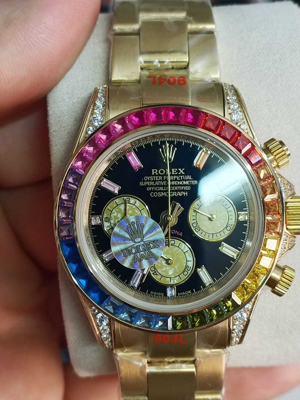 ساع رولكس بيه سير نمبر ومختومه  18k
قطعه تحفه السعر 175 الف


**إذا كنت صاحب هذا الإعلان وتريد حذفه لأي سبب، رجاءا أرسل رسالة إلى الدعم الفني**