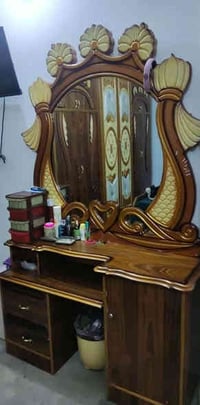 غرفه نوم نظيفه للبيع 07702289198