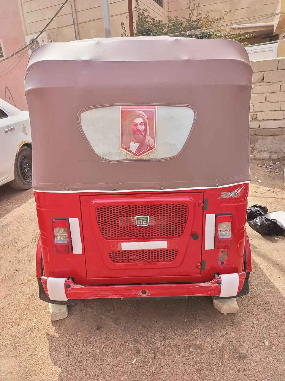 سلام عليكم تكتك 23للبيع رقم انكليزي الدراجه كفاله كشر ومكينه ماعدا بيها ضربه خفيفا بالغد هجي اصبعين والباقي كفاله السعر خاص مكاني ناصريه سوك الشيوخ الاتصال على الرقم ***********
