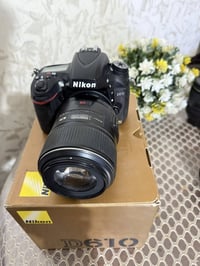 كاميرا نيكون 610 فول فريم مع عدسه ماكرو 105  نظافه 95 %  مستخدم نظيف  ...
