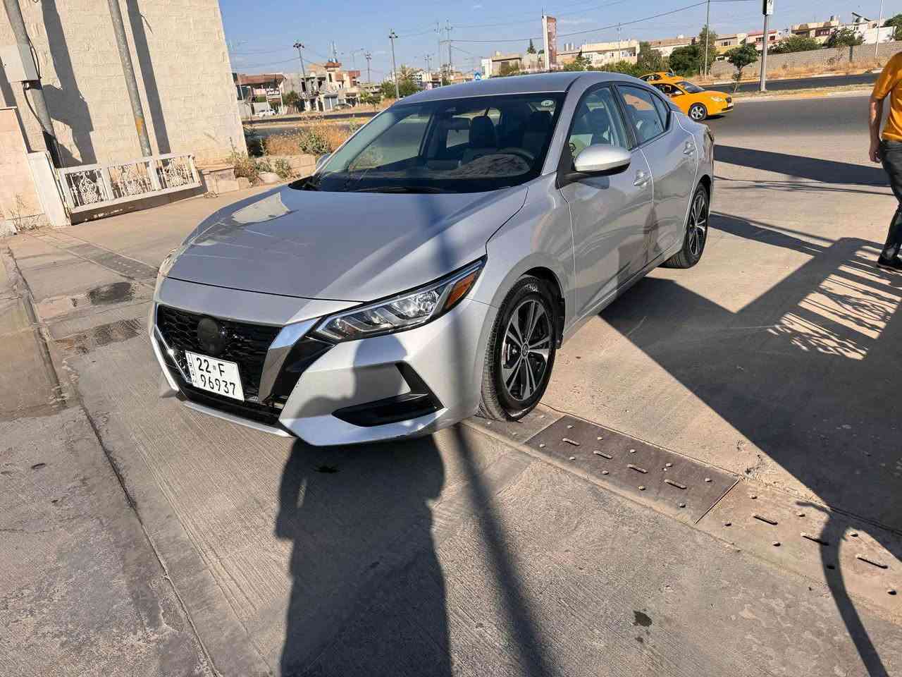 نيسان سنترا sv 2022 
وارد كندي 
ضرر صور الحادث موجود بسيط
بجم كبس 
ماشيه 44،000 ميل 
تبريد ثلج 
رقم جديد سنويه جديده لغاية 2029
سياره بدون مصرف

مكان السيارة كركوك

للتواصل *********** كركوك, العراق
