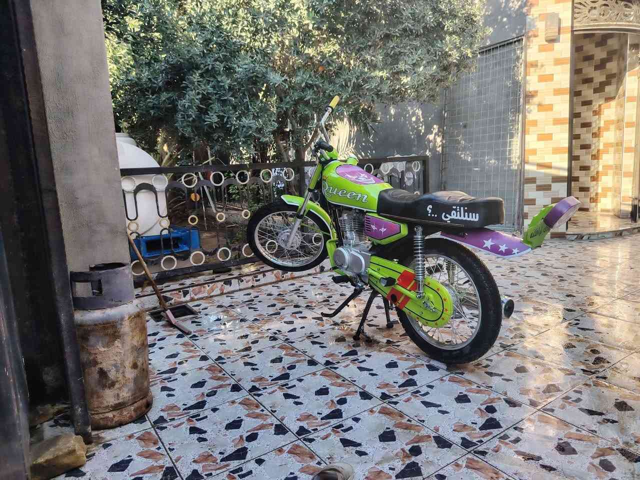 دراجه تعمير جديد موديل ١٦ أوراق اصولي مكفوله كفاله عامه سعره ٨٠٠ بيه مجال مكينه انتنس شراي يتصل ***********
